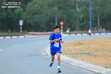 BINH DUONG NEW CITY HALF MARATHON 2024 - Ảnh #1735072