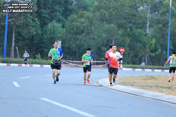 BINH DUONG NEW CITY HALF MARATHON 2024 - Ảnh #1735954