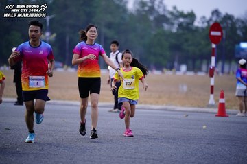 BINH DUONG NEW CITY HALF MARATHON 2024 - Ảnh #1725132