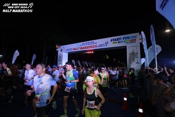 BINH DUONG NEW CITY HALF MARATHON 2024 - Ảnh #1737819