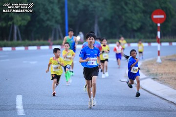 BINH DUONG NEW CITY HALF MARATHON 2024 - Ảnh #1726218
