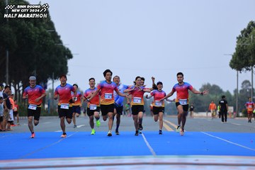 BINH DUONG NEW CITY HALF MARATHON 2024 - Ảnh #1737226