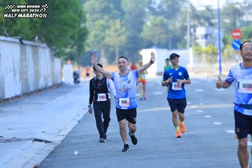 BINH DUONG NEW CITY HALF MARATHON 2024 - Ảnh #1768841