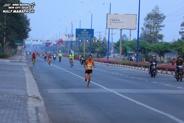 BINH DUONG NEW CITY HALF MARATHON 2024 - Ảnh #1764602