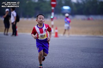 BINH DUONG NEW CITY HALF MARATHON 2024 - Ảnh #1725104