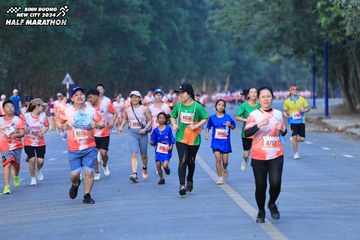 BINH DUONG NEW CITY HALF MARATHON 2024 - Ảnh #1772375