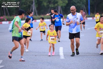 BINH DUONG NEW CITY HALF MARATHON 2024 - Ảnh #1726878