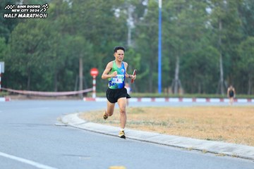BINH DUONG NEW CITY HALF MARATHON 2024 - Ảnh #1735431