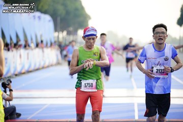 BINH DUONG NEW CITY HALF MARATHON 2024 - Ảnh #1761386