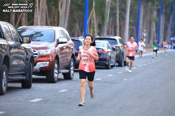 BINH DUONG NEW CITY HALF MARATHON 2024 - Ảnh #1756118