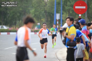 BINH DUONG NEW CITY HALF MARATHON 2024 - Ảnh #1736243