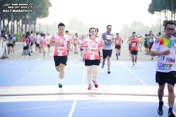 BINH DUONG NEW CITY HALF MARATHON 2024 - Ảnh #1763830