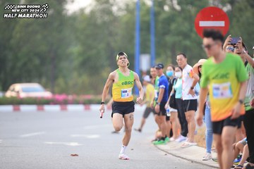 BINH DUONG NEW CITY HALF MARATHON 2024 - Ảnh #1736435