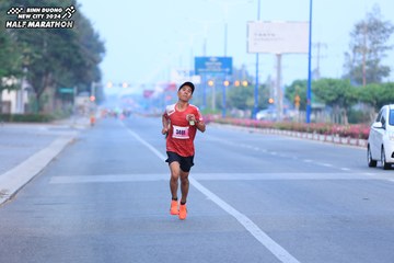BINH DUONG NEW CITY HALF MARATHON 2024 - Ảnh #1765454