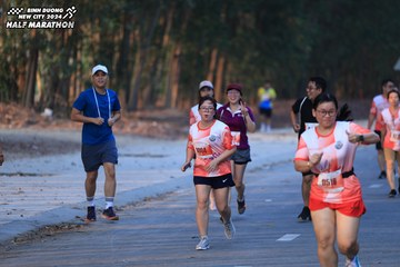 BINH DUONG NEW CITY HALF MARATHON 2024 - Ảnh #1772612