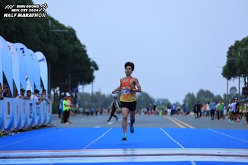 BINH DUONG NEW CITY HALF MARATHON 2024 - Ảnh #1737180