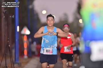BINH DUONG NEW CITY HALF MARATHON 2024 - Ảnh #1756613