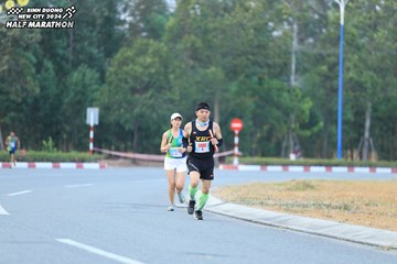 BINH DUONG NEW CITY HALF MARATHON 2024 - Ảnh #1735402