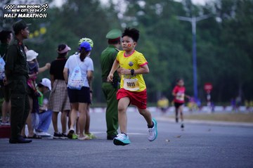 BINH DUONG NEW CITY HALF MARATHON 2024 - Ảnh #1725016