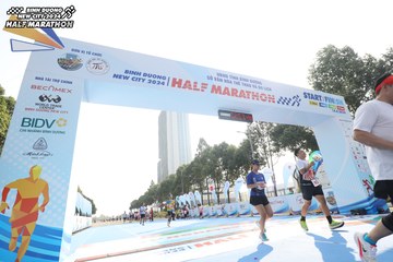 BINH DUONG NEW CITY HALF MARATHON 2024 - Ảnh #1818831