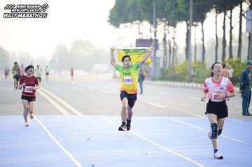 BINH DUONG NEW CITY HALF MARATHON 2024 - Ảnh #1757071