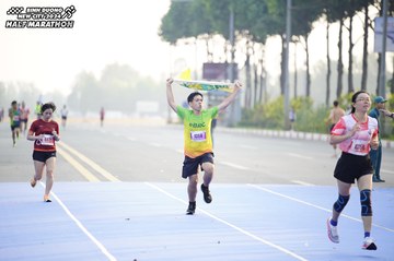 BINH DUONG NEW CITY HALF MARATHON 2024 - Ảnh #1757078