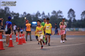 BINH DUONG NEW CITY HALF MARATHON 2024 - Ảnh #1728077