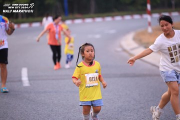 BINH DUONG NEW CITY HALF MARATHON 2024 - Ảnh #1727227