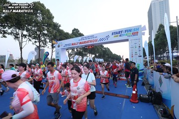 BINH DUONG NEW CITY HALF MARATHON 2024 - Ảnh #1738186