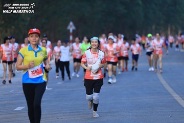 BINH DUONG NEW CITY HALF MARATHON 2024 - Ảnh #1772127