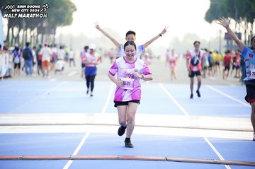 BINH DUONG NEW CITY HALF MARATHON 2024 - Ảnh #1763594