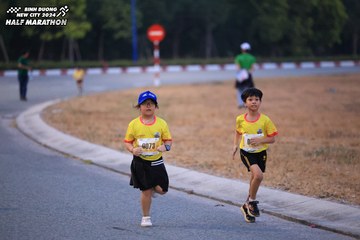BINH DUONG NEW CITY HALF MARATHON 2024 - Ảnh #1727333
