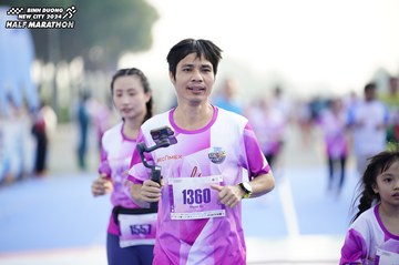 BINH DUONG NEW CITY HALF MARATHON 2024 - Ảnh #1760074