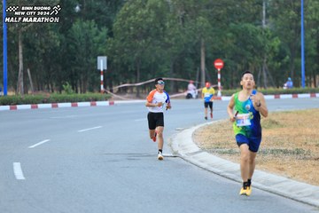 BINH DUONG NEW CITY HALF MARATHON 2024 - Ảnh #1735309
