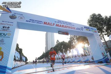 BINH DUONG NEW CITY HALF MARATHON 2024 - Ảnh #1819996