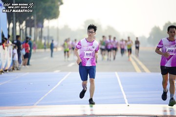 BINH DUONG NEW CITY HALF MARATHON 2024 - Ảnh #1761319