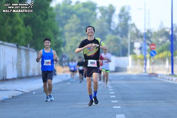 BINH DUONG NEW CITY HALF MARATHON 2024 - Ảnh #1768453