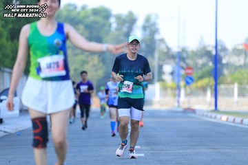 BINH DUONG NEW CITY HALF MARATHON 2024 - Ảnh #1767595