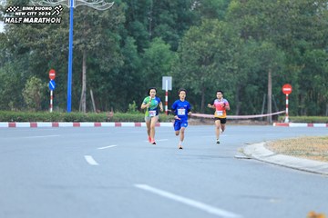 BINH DUONG NEW CITY HALF MARATHON 2024 - Ảnh #1735451