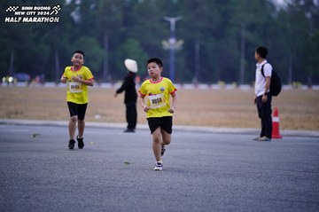 BINH DUONG NEW CITY HALF MARATHON 2024 - Ảnh #1725155