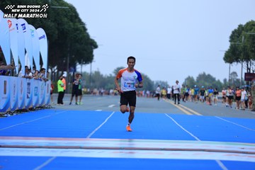 BINH DUONG NEW CITY HALF MARATHON 2024 - Ảnh #1737154