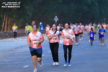 BINH DUONG NEW CITY HALF MARATHON 2024 - Ảnh #1772298