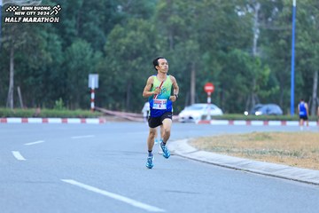 BINH DUONG NEW CITY HALF MARATHON 2024 - Ảnh #1735986
