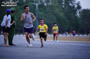 BINH DUONG NEW CITY HALF MARATHON 2024 - Ảnh #1724976