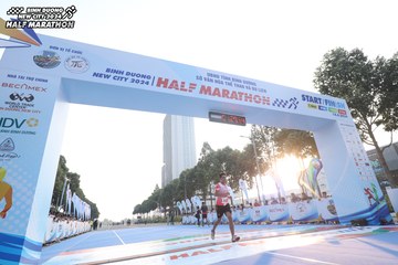 BINH DUONG NEW CITY HALF MARATHON 2024 - Ảnh #1819575