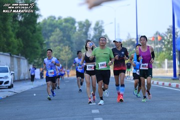 BINH DUONG NEW CITY HALF MARATHON 2024 - Ảnh #1765804