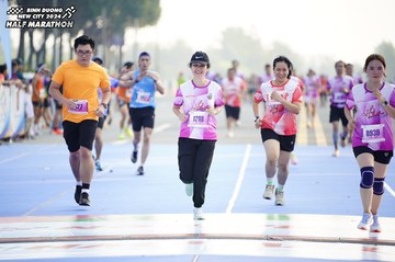 BINH DUONG NEW CITY HALF MARATHON 2024 - Ảnh #1763229
