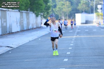 BINH DUONG NEW CITY HALF MARATHON 2024 - Ảnh #1770091