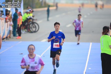 BINH DUONG NEW CITY HALF MARATHON 2024 - Ảnh #1739297
