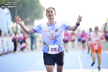 BINH DUONG NEW CITY HALF MARATHON 2024 - Ảnh #1759473